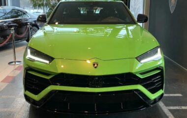 2022 Lamborghini Urus, 4.0L, all wheel drive
